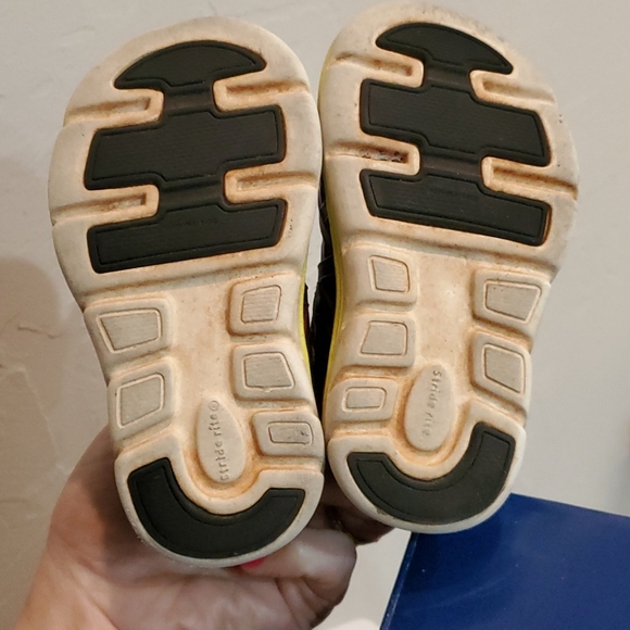 Stride Rite Made2Play - Picture 3 of 4